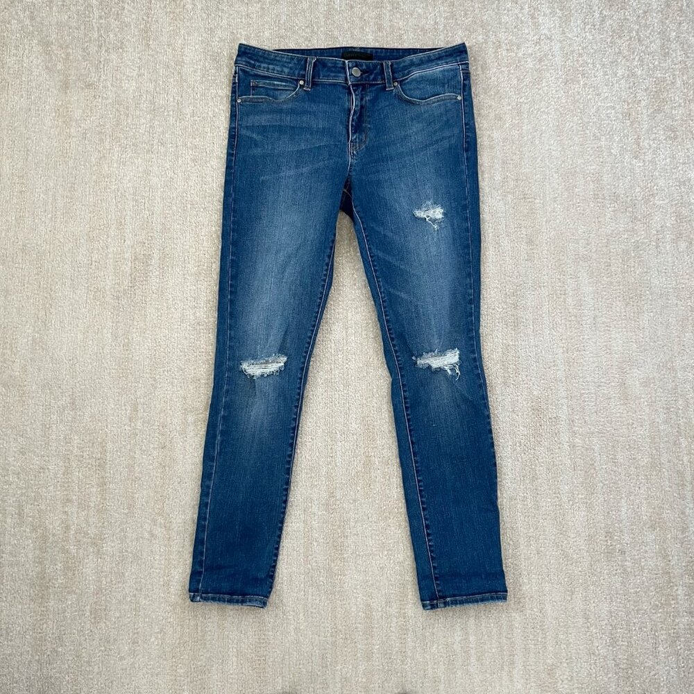 Uniqlo Ultra Stretch Tapered Skinny Crop Blue Distressed Jeans 28
